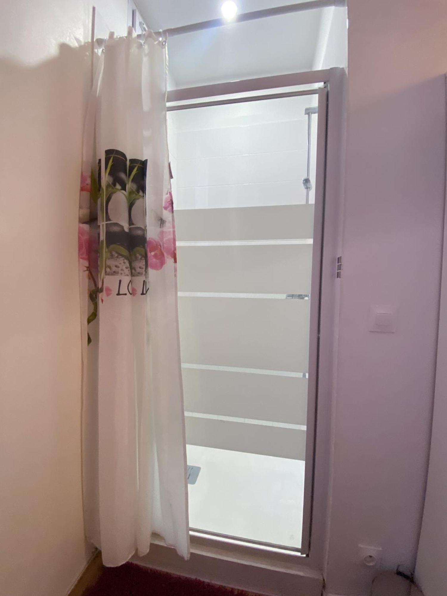Nice Apartment Ideal To Visit Paris クリシー エクステリア 写真